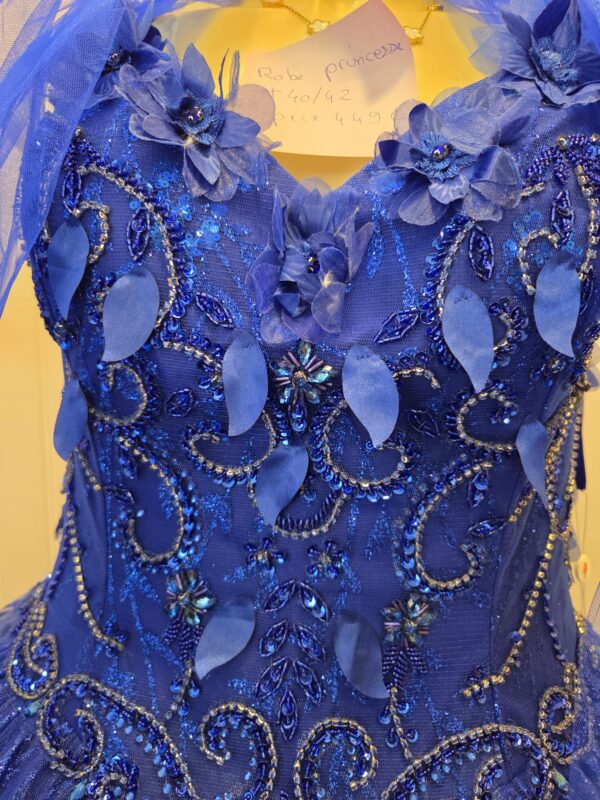 Robe étoile bleue – Image 2